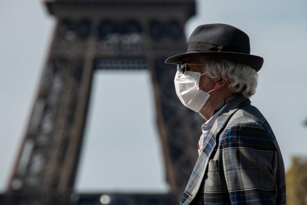 França registra quase 90.000 casos de coronavírus em um único dia