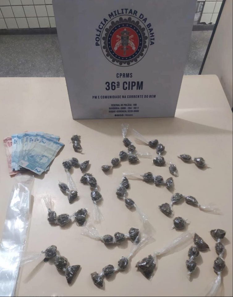 Homem é preso após ser flagrado com maconha em Dias d'Ávila