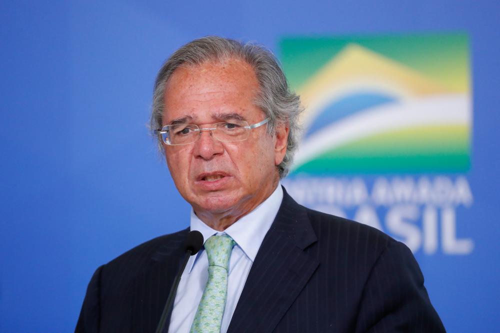 Guedes afirma que auxílio emergencial pode voltar caso haja nova onda de Covid