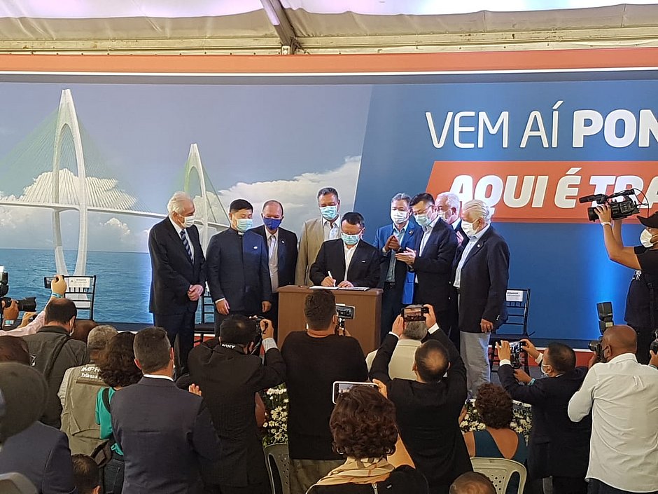 Rui diz que deve esperar fim de novembro para decidir sobre volta às aulas
