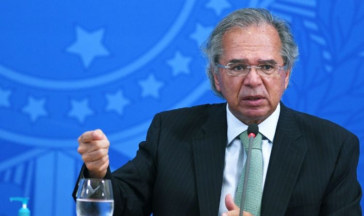 Governo vai prorrogar auxílio emergencial se houver 2ª onda de Covid-19, diz Guedes