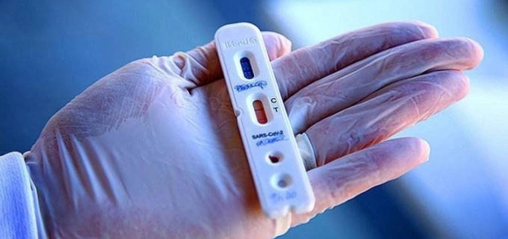 Brasil registra 165.858 mortes por Covid-19, diz consórcio de imprensa