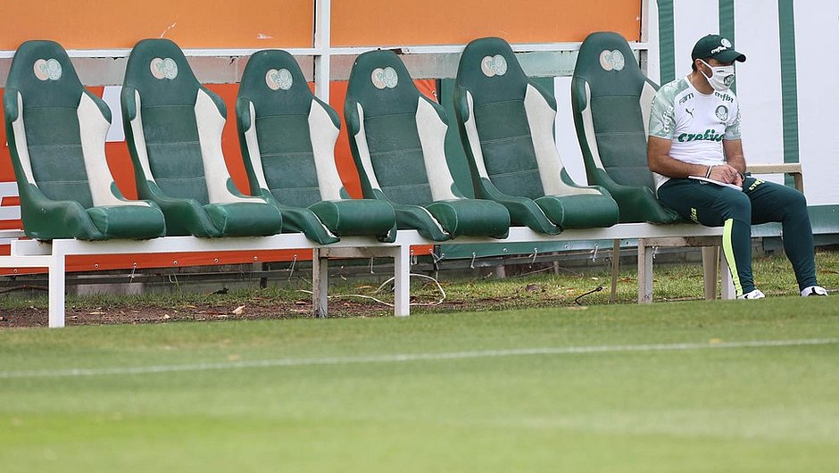 Casos de contaminação crescem e atingem metade dos clubes do Brasileirão