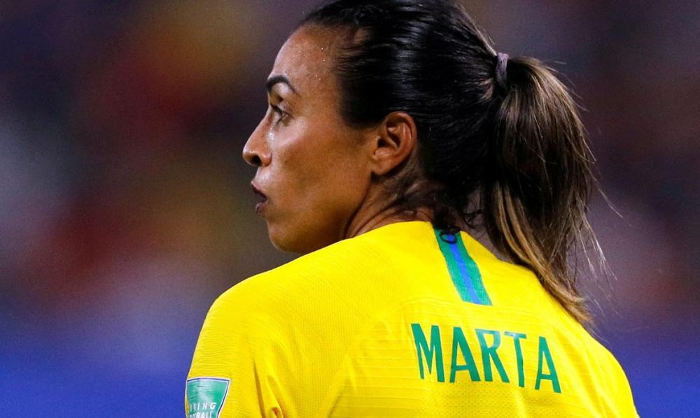 Marta é cortada da seleção feminina após testar positivo para covid 