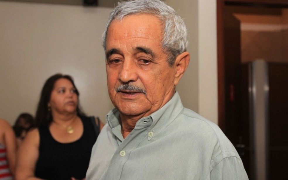 Francisco Camargo, pai dos sertanejos Zezé e Luciano, morre aos 83 anos