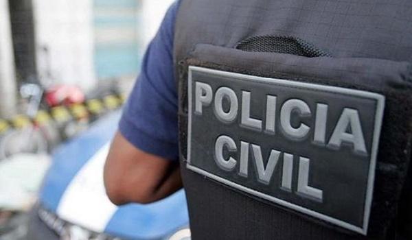 Mulher afoga e mata bebê por ciúmes do namorado no sul da Bahia