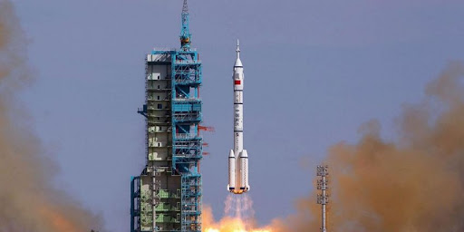 China anuncia pouso de espaçonave na lua para recolher material