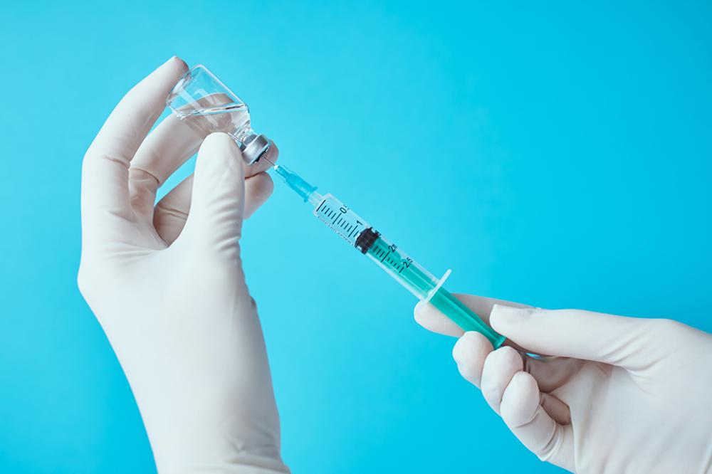  Volume de vacinas ainda é insuficiente para atender o Brasil
