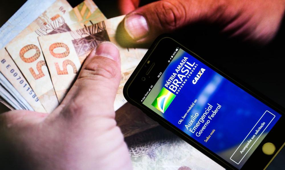 Caixa paga R$ 1,2 bi em auxílio para nascidos em setembro