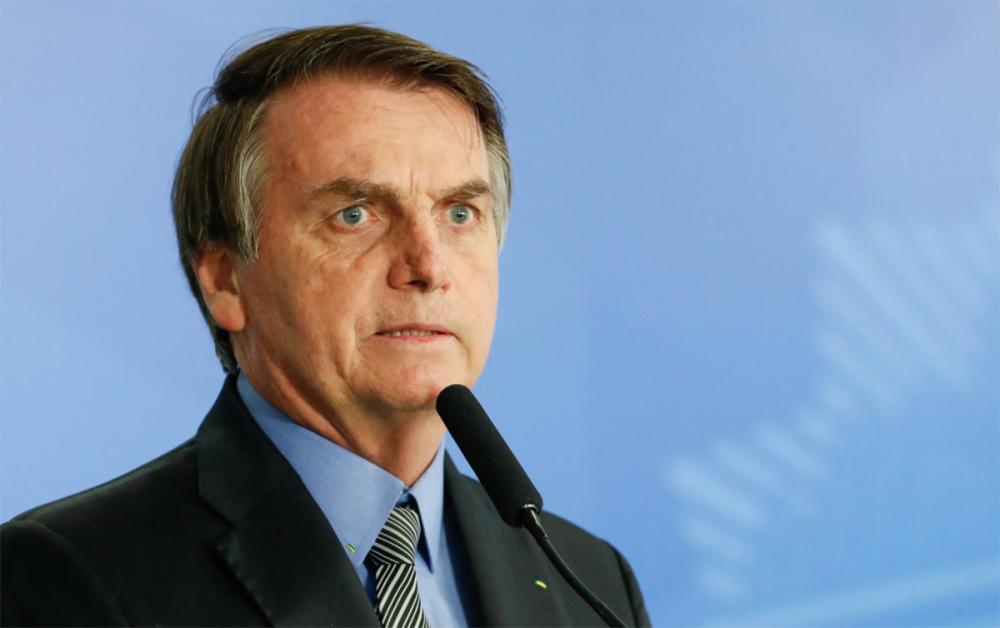 Bolsonaro coloca militares na diretoria da Anvisa para controlar aprovação das vacinas contra a Covid-19