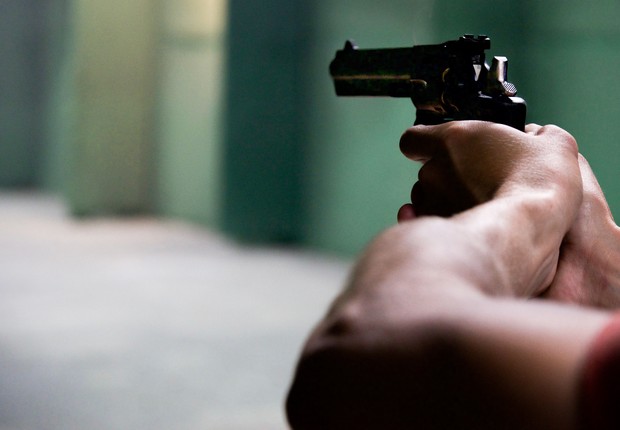 Governo federal zera alíquota de importação de revólveres e pistolas