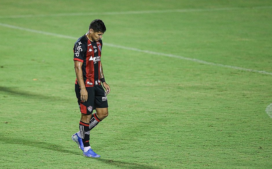Após derrota, Léo Ceará mira próximo jogo: 'Temos que vencer'