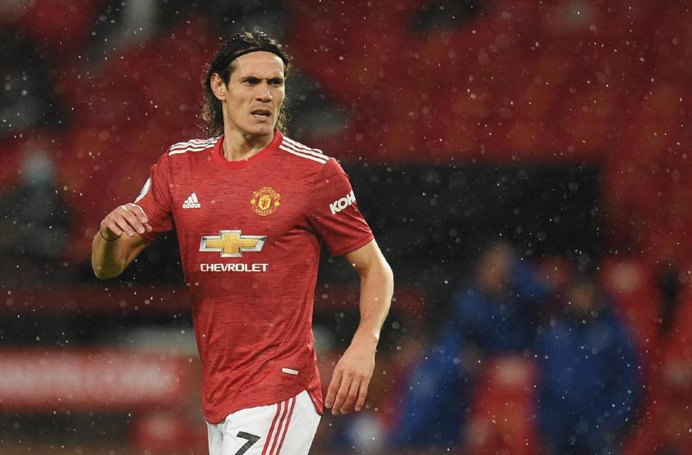 Cavani é acusado de racismo e pode ser banido de jogos na Inglaterra