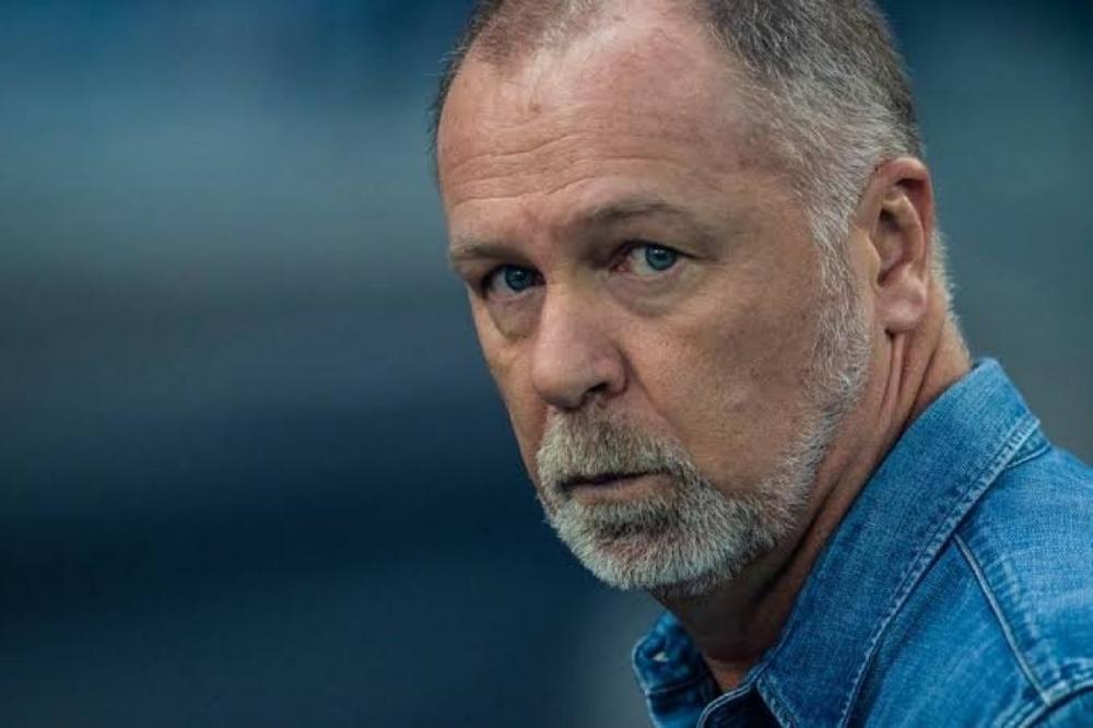 Mano Menezes é demitido do Bahia; clube vai investigar caso de racismo