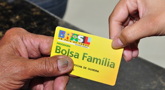 Com reajuste, benefício médio do Bolsa Família aumenta