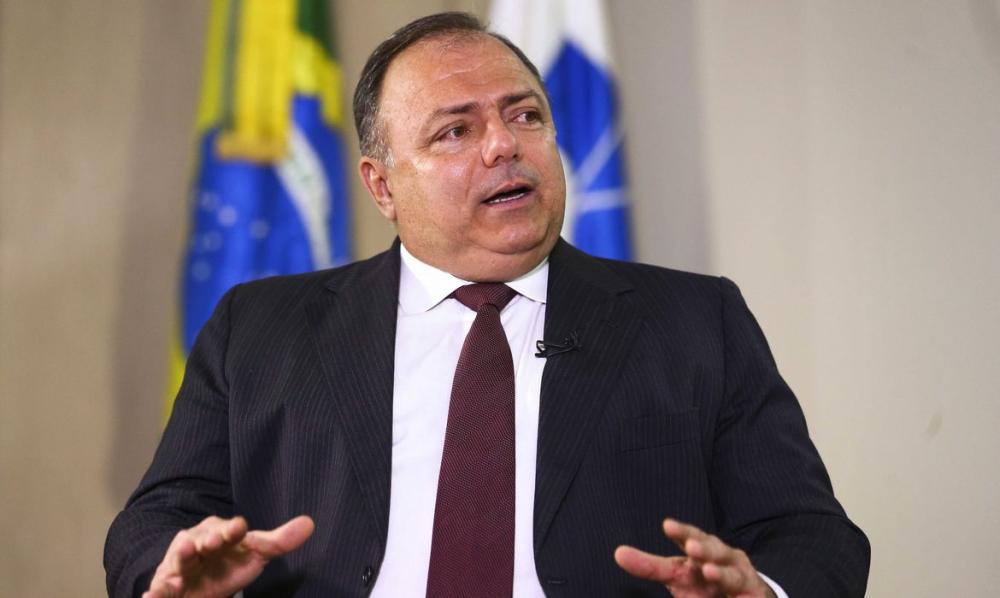 Pazuello diz que estados receberão vacina simultaneamente