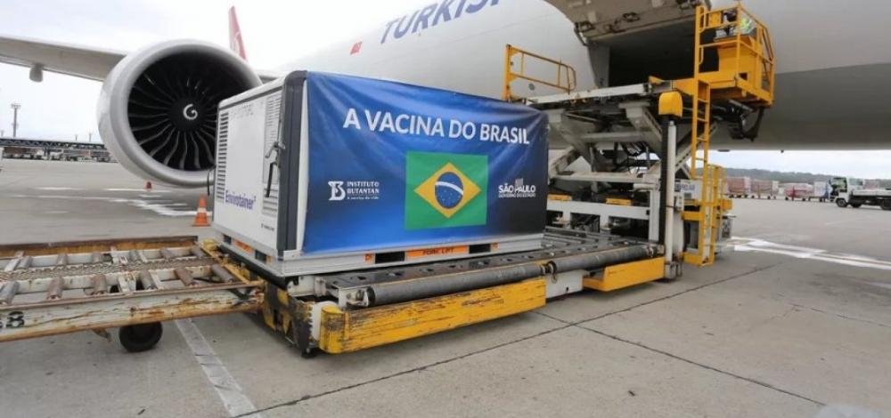 Sexto lote da vacina Coronavac, com mais 1,5 milhão de doses, chega a SP