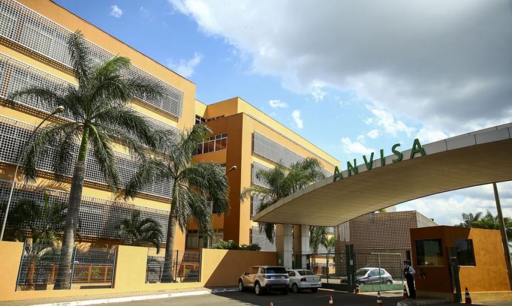 Anvisa diz que não recebeu pedido de uso emergencial de vacina