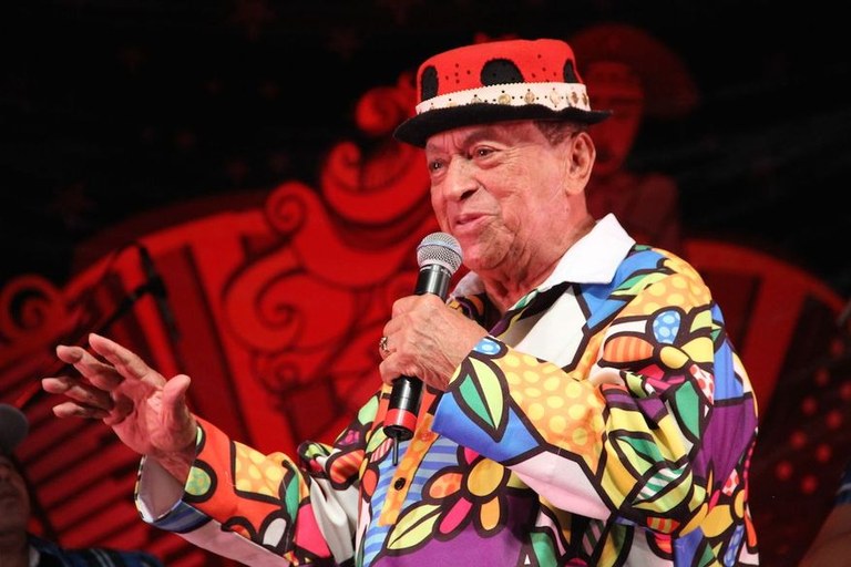 Cantor Genival Lacerda morre aos 89 anos, vítima da Covid-19