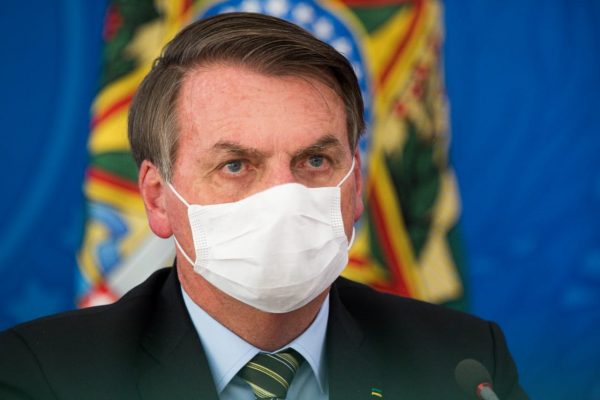 Bolsonaro pede que Índia antecipe, com urgência, envio da vacina de Oxford