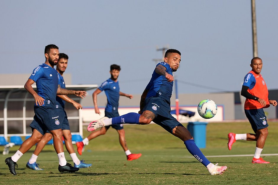 Sem Gilberto, Bahia terá três reforços para enfrentar Atlético-GO 