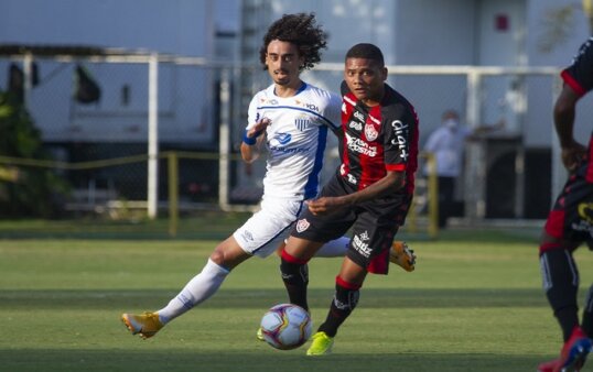Vitória enfrenta o Avaí para tentar se afastar do Z-4