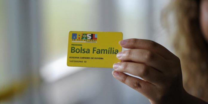 Pagamento do Bolsa Família 2021 é iniciado