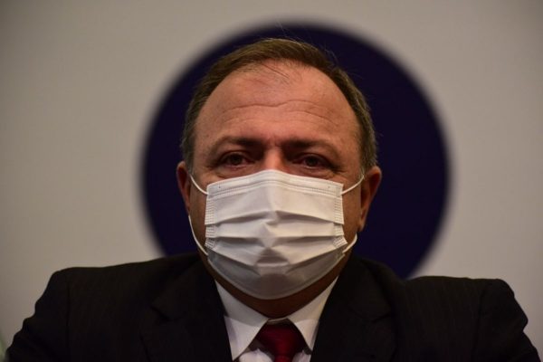 Pazuello nega atraso de insumos e diz que laboratórios farão “avalanche” de propostas