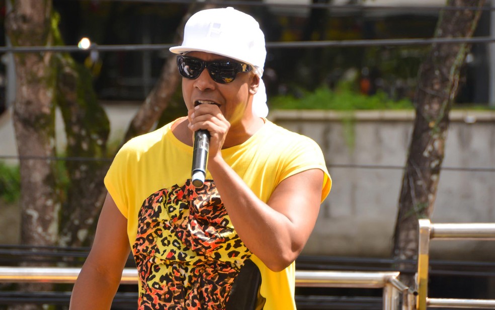 Márcio Victor anuncia live das Muquiranas para carnaval de 2021