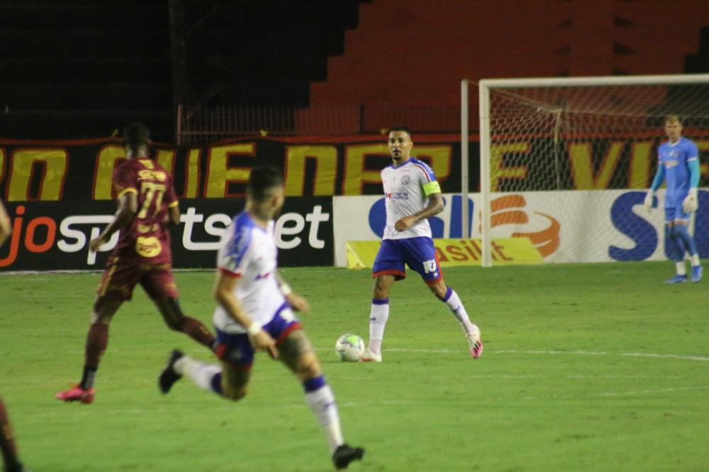 Bahia é derrotado pelo Sport e retorna para a zona de rebaixamento; confira os gols 