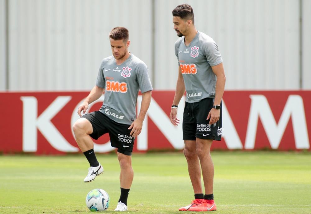 Surto de coronavírus no Corinthians: dez jogadores testam positivo para Covid-19