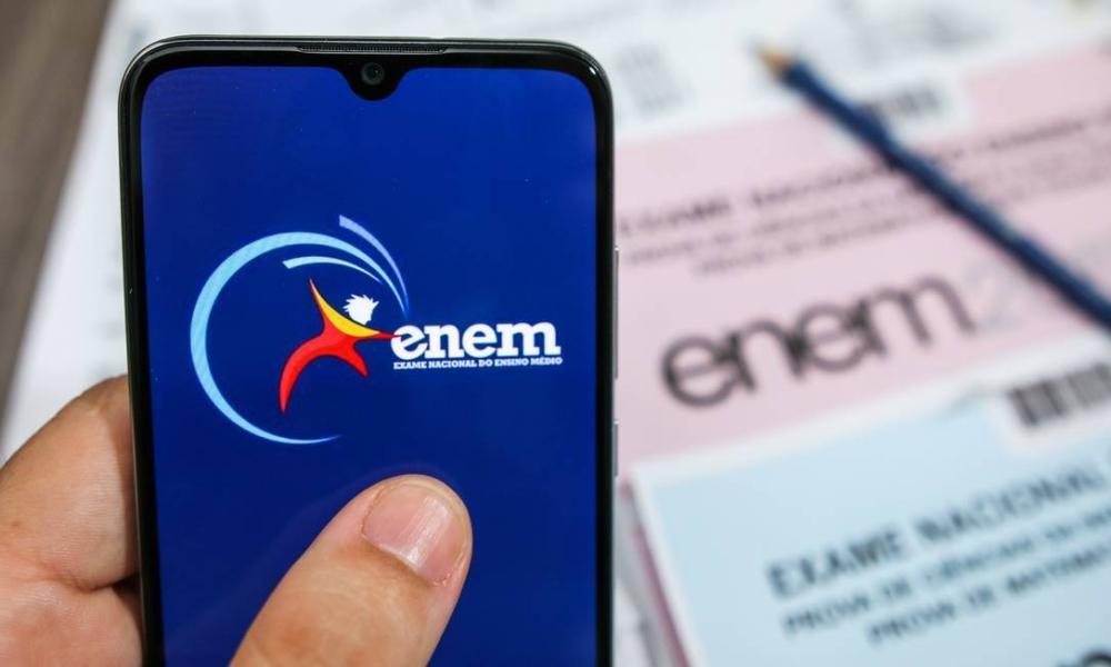 Primeira edição do Enem digital começa a ser aplicada neste domingo