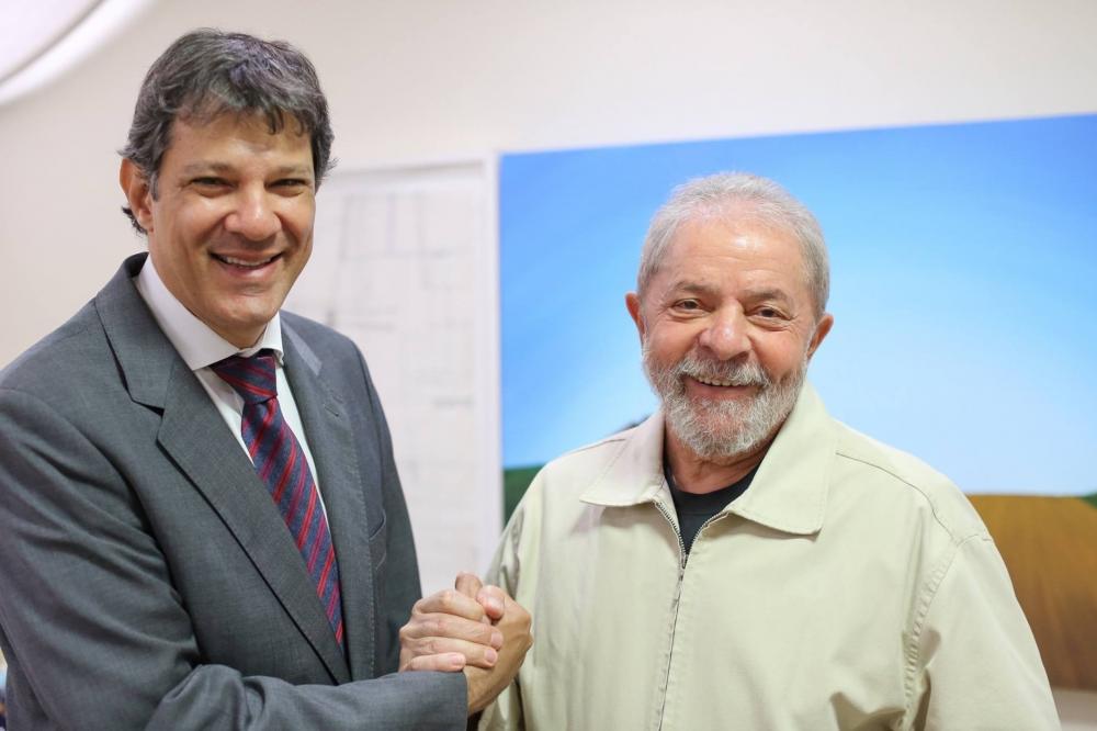 Lula sinaliza que Haddad será candidato a presidente, caso ele esteja impedido