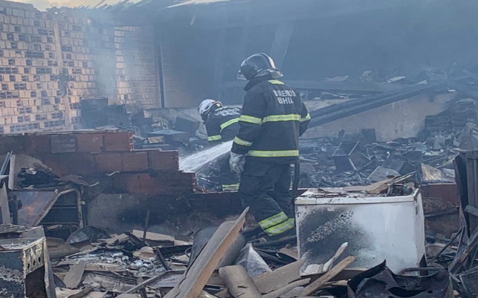 Incêndio atinge depósito de órgão nacional de transportes no recôncavo baiano; não há registro de feridos