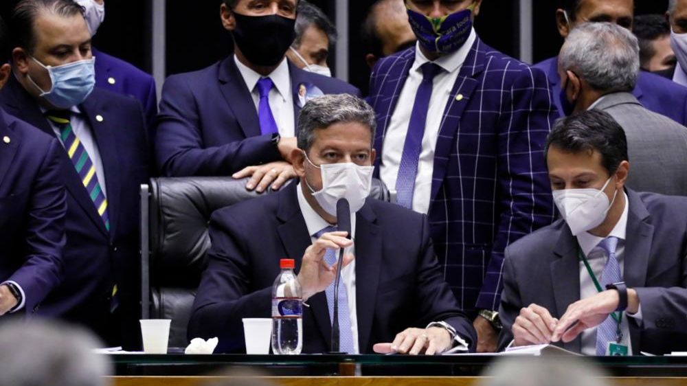Presidente da Câmara, Arthur Lira vai exonerar cerca de 500 cargos comissionados 