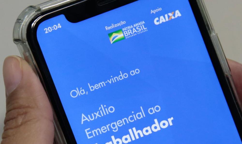 Equipe econômica quer novo nome para auxílio emergencial e benefício de R$ 200