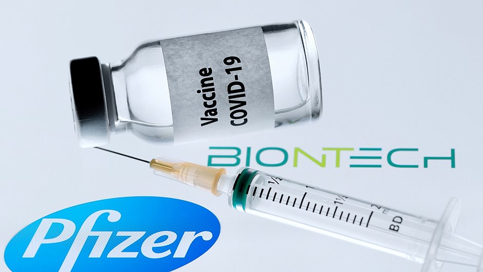 Vacina da Pfizer neutraliza variantes do Reino Unido e da África do Sul