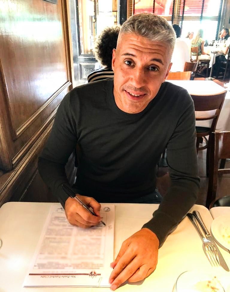 São Paulo fecha com técnico argentino Hernán Crespo 