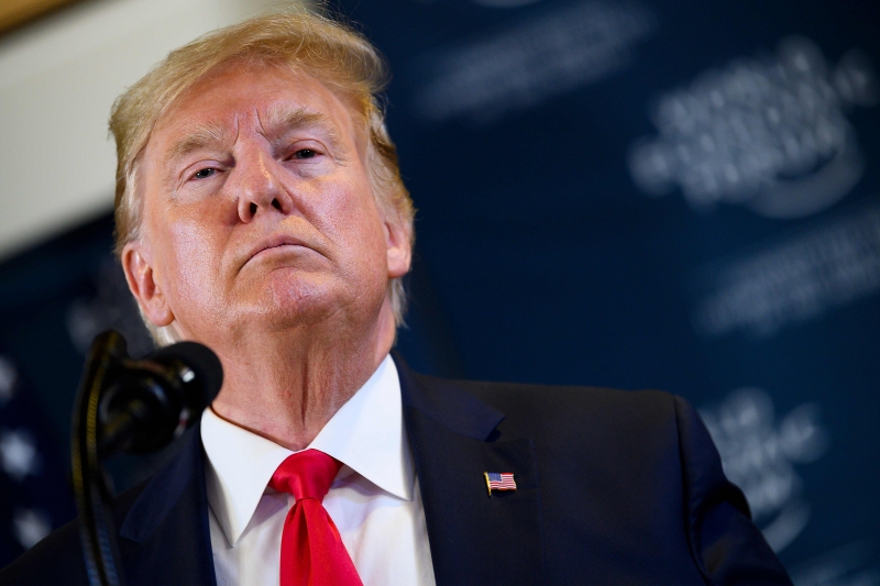 Senado dos EUA absolve Donald Trump em segundo processo de impeachment