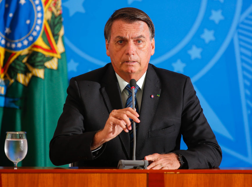 Bolsonaro diz que impostos federais sobre gás e diesel serão zerados