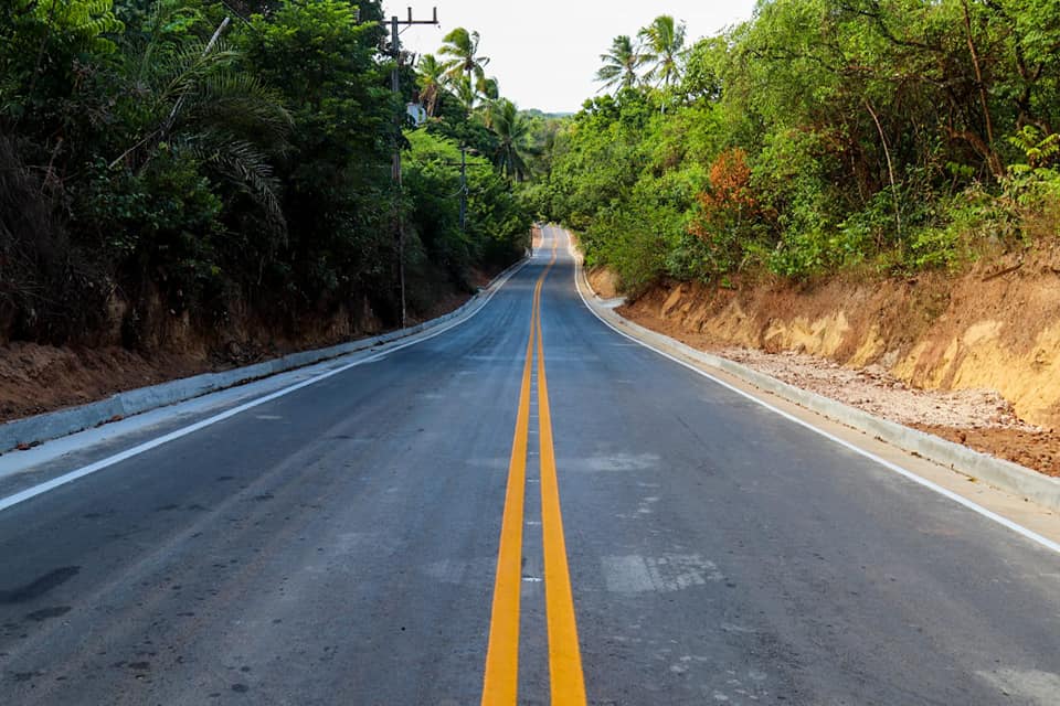 Comunidade do Curralinho recebe nova estrada asfaltada