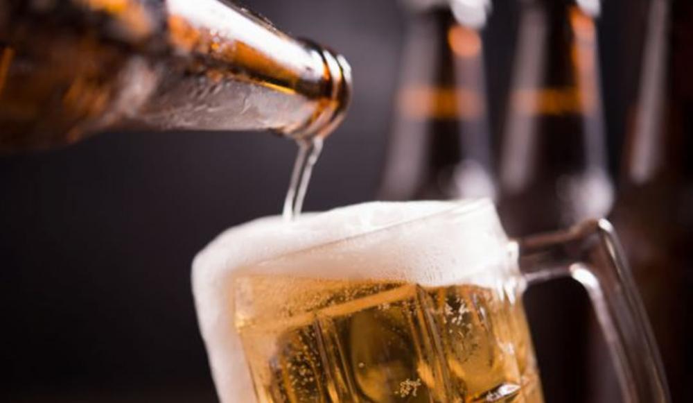 Governo da Bahia proíbe venda de bebida alcoólica durante lockdown