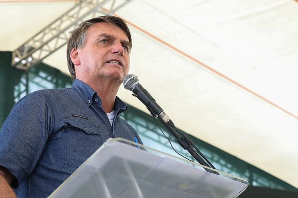 Auxílio de R$ 250 por quatro meses está 'quase certo', afirma Bolsonaro 