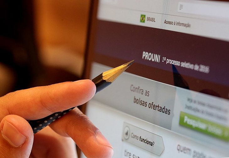 Prazo para inscrição em lista de espera do Prouni termina nesta terça-feira (2)