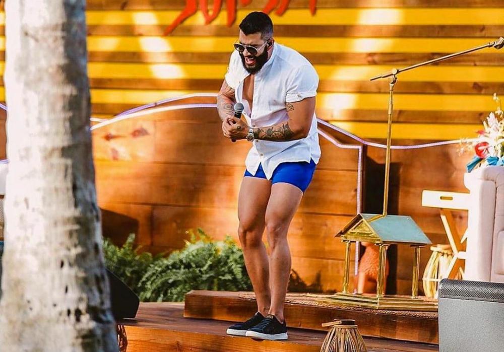 Piora na pandemia de Covid-19 faz músicos voltarem atenção às lives 