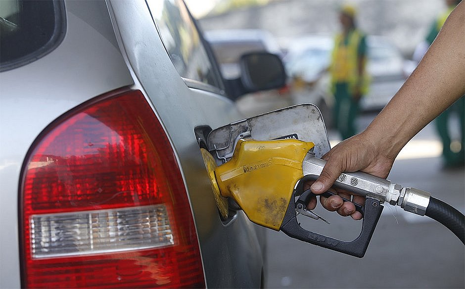 Petrobras anuncia novos reajustes nos preços da gasolina e do diesel