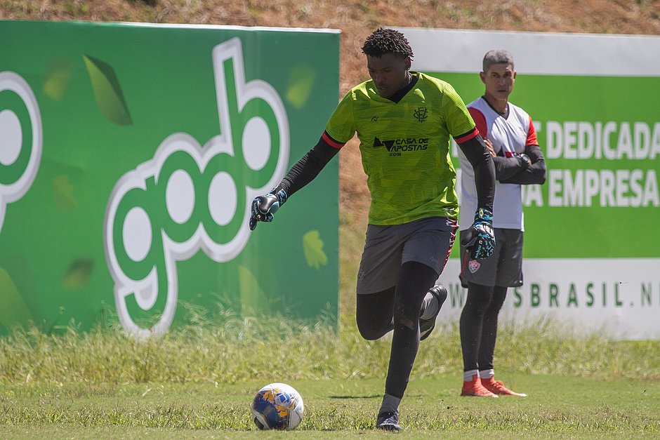 Vitória abre a Copa do Brasil com missão de evoluir na defesa