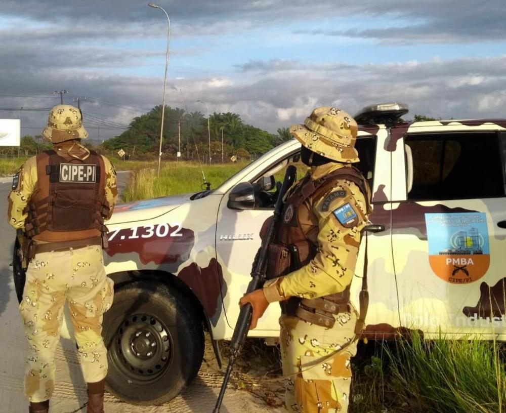 PM apreende sete veículos e drogas na zona rural de Dias d'Ávila