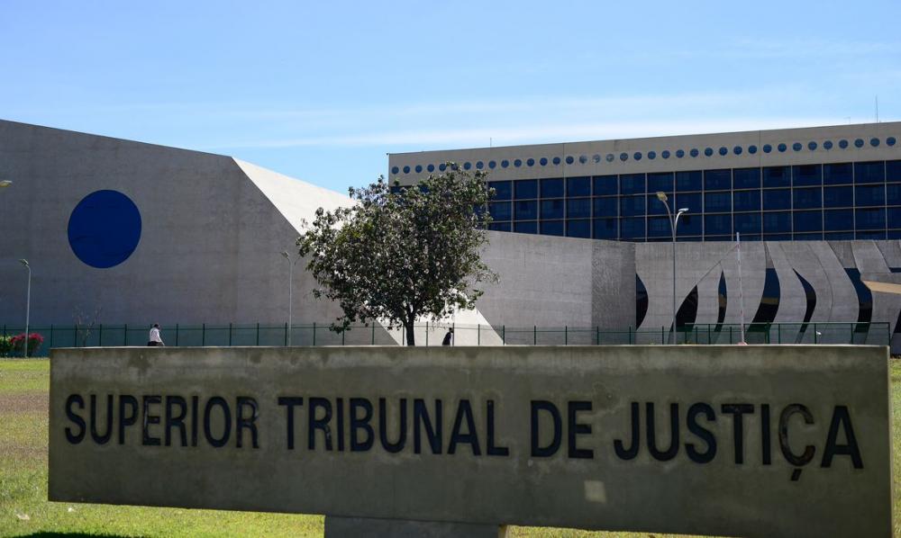 STJ autoriza mulher arrependida a retomar nome de solteira 