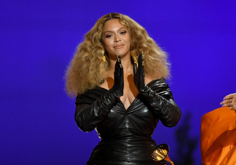 Beyoncé conquista 28º Grammy e se torna a mulher que mais ganhou o prêmio na história